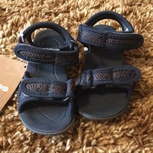 NWT Bogs waterproof sandals